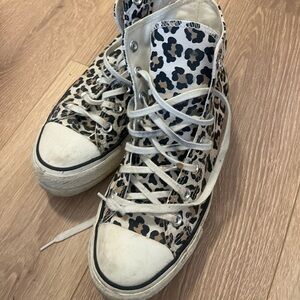 Cheetah print converse